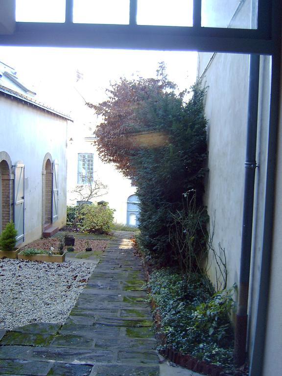 Le Petit Chalet -Appartement Proche De La Vieille Ville , Du Centre Ville Et Du Tram- Petit Dejeuner Offert Le Mans Ruang foto